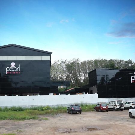 Hotel Pearl Residency Ayoor Exterior foto