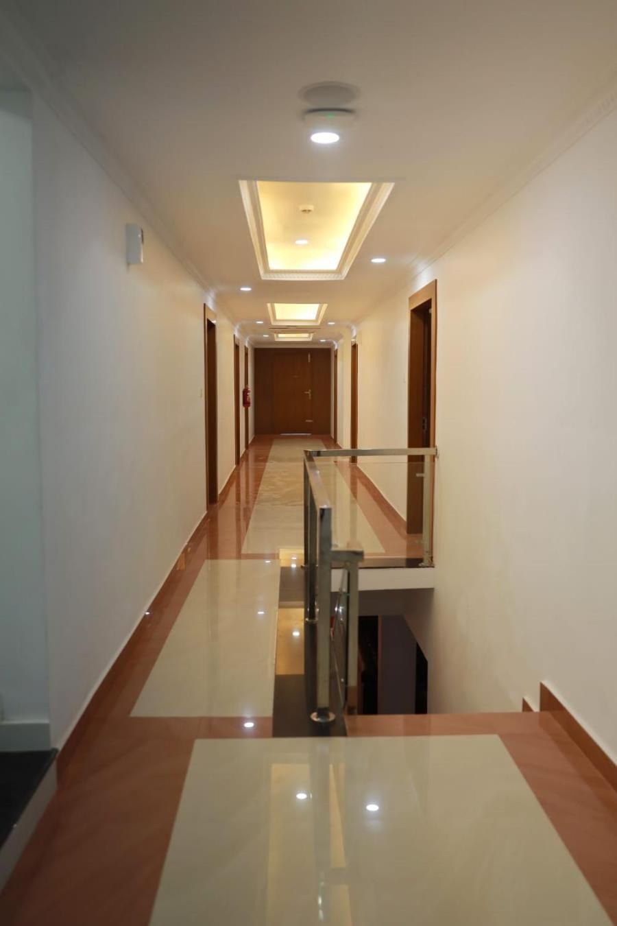 Hotel Pearl Residency Ayoor Exterior foto
